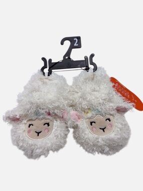 Fuzzy Lamb/Llama toddler’s size 2 slippers hook and loop close wonder nation NWT